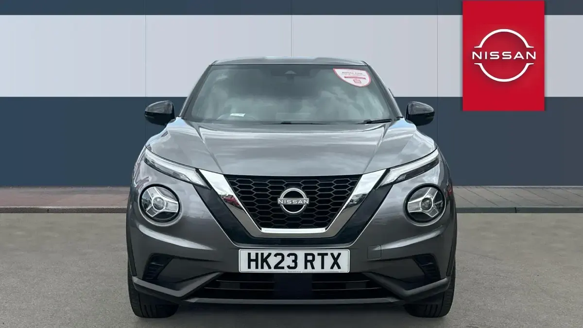 Used Nissan Juke N-Connecta 114 HP (83 kW) 2023 Grey SUV