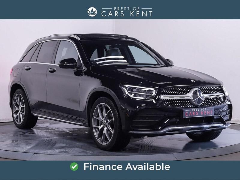Black Used 2022 Mercedes GLC300 AMG line SUV | £36,421 (Fair price) - Image 1/4