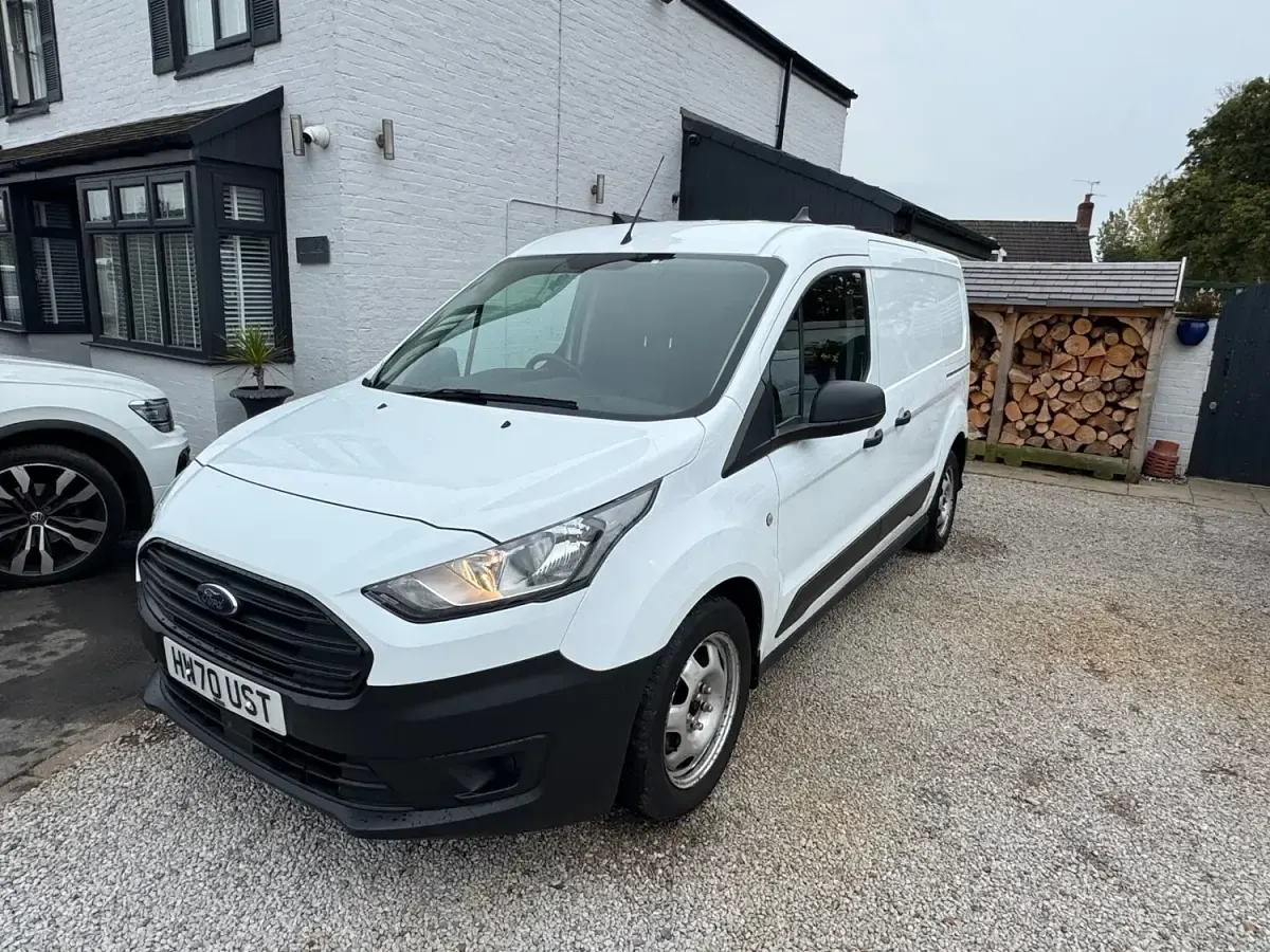 Used Ford Transit Connect 100 HP (73 kW) 2020 White MPV