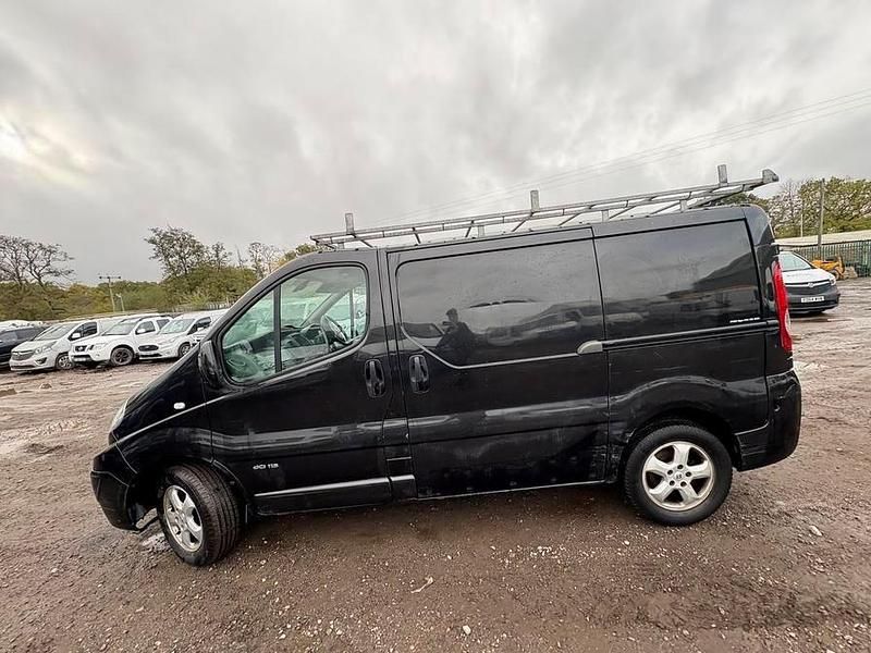 Used Renault Trafic 115 HP (84 kW) 2013 Black MPV