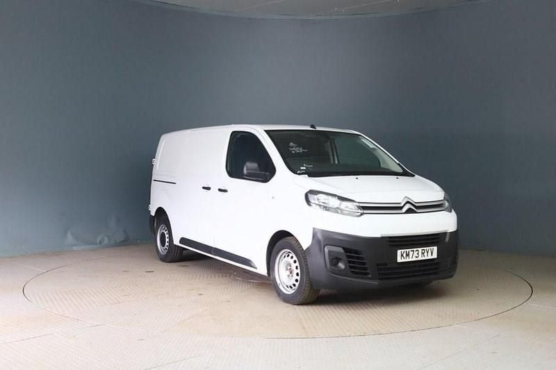 White Used 2023 Citroën Dispatch MPV | £11,500 (Super price) - Image 1/3