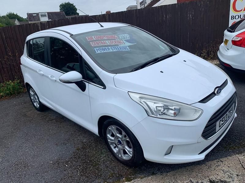 White Used 2013 Ford B-MAX Zetec MPV | £2,995 (Fair price) - Image 1/4