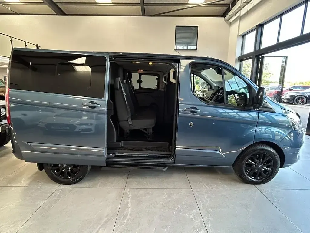 Used Ford Transit Custom Limited 130 HP (95 kW) 2020 Blue Van