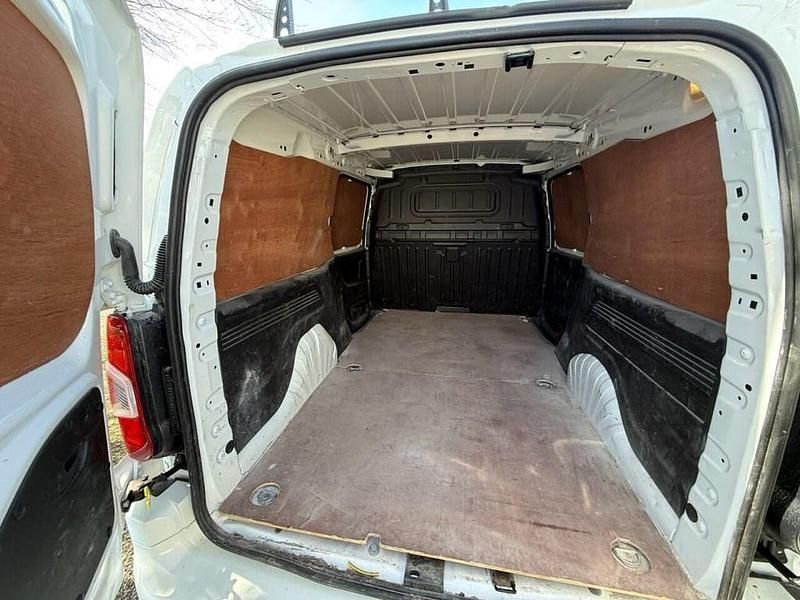 Used Vauxhall Combo Sportive 2020 White MPV