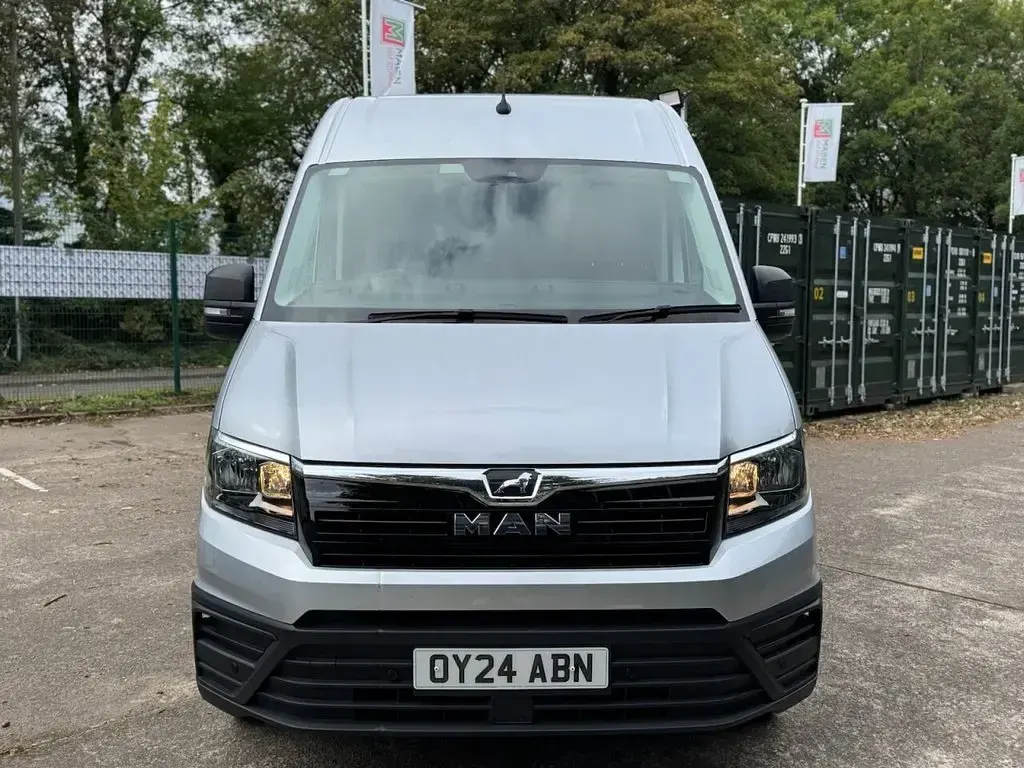 Used MAN TGE 163 HP (119 kW) 2024 Silver Van