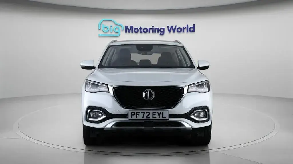 Used MG HS 2023 White SUV