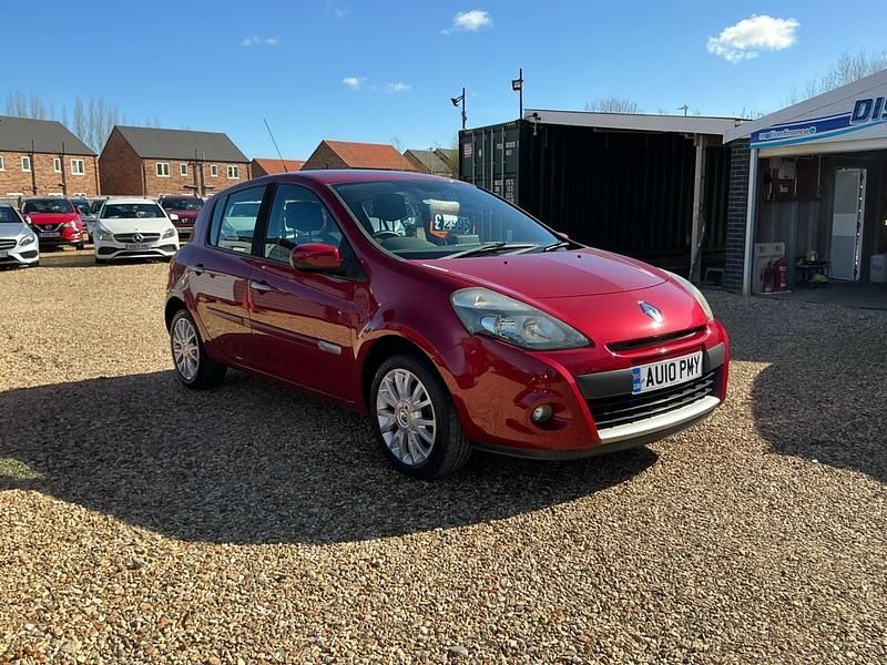 Used Renault Clio II Dynamique 86 HP (63 kW) 2010 Red Hatchback