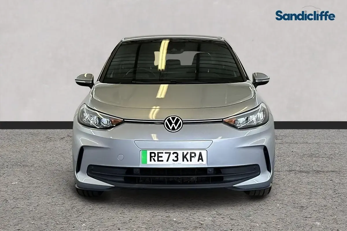 Usado VW ID.3 Pro 150 kW (204 HP) 2023 Prateado Citadino