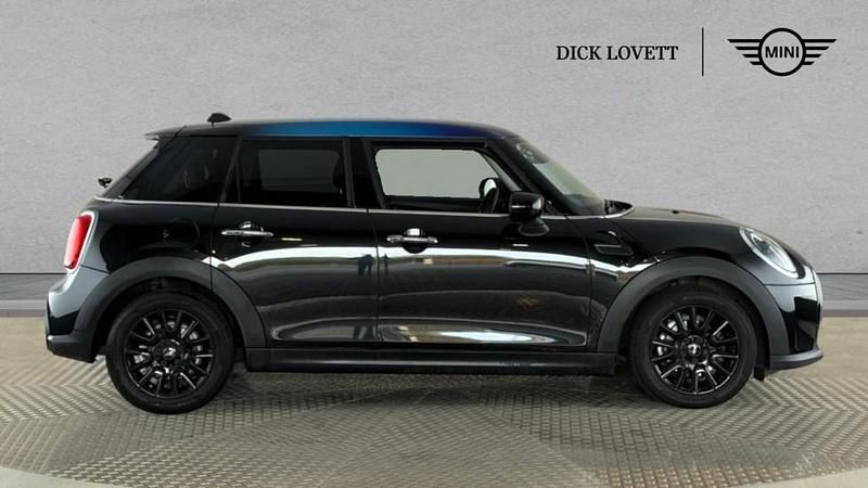 Used Mini Cooper Classic 134 HP (98 kW) 2023 Black Hatchback