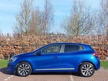 Used Renault Clio V Iconic 100 HP (73 kW) 2020 Blue Hatchback