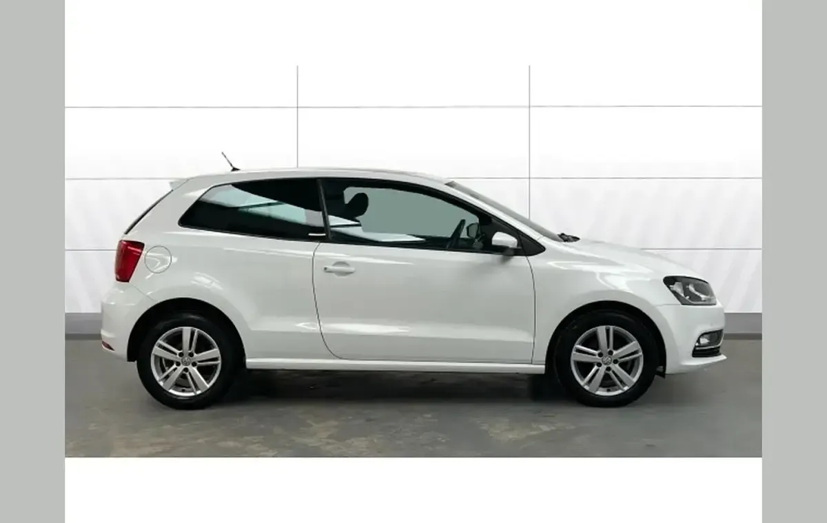 Used VW Polo Edition 88 HP (64 kW) 2017 White Hatchback