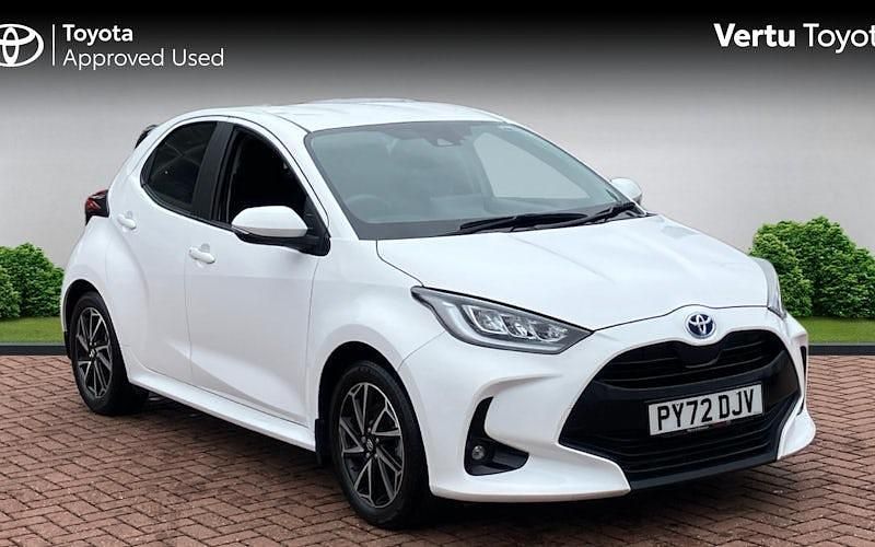 Second-hand Toyota Yaris Hybrid Design 116 CP (85 kW) 2026 Hatchback