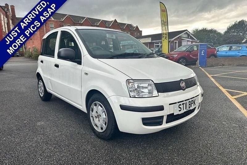 White Used 2011 Fiat Panda Active Hatchback | £2,695 (Fair price) - Image 1/1