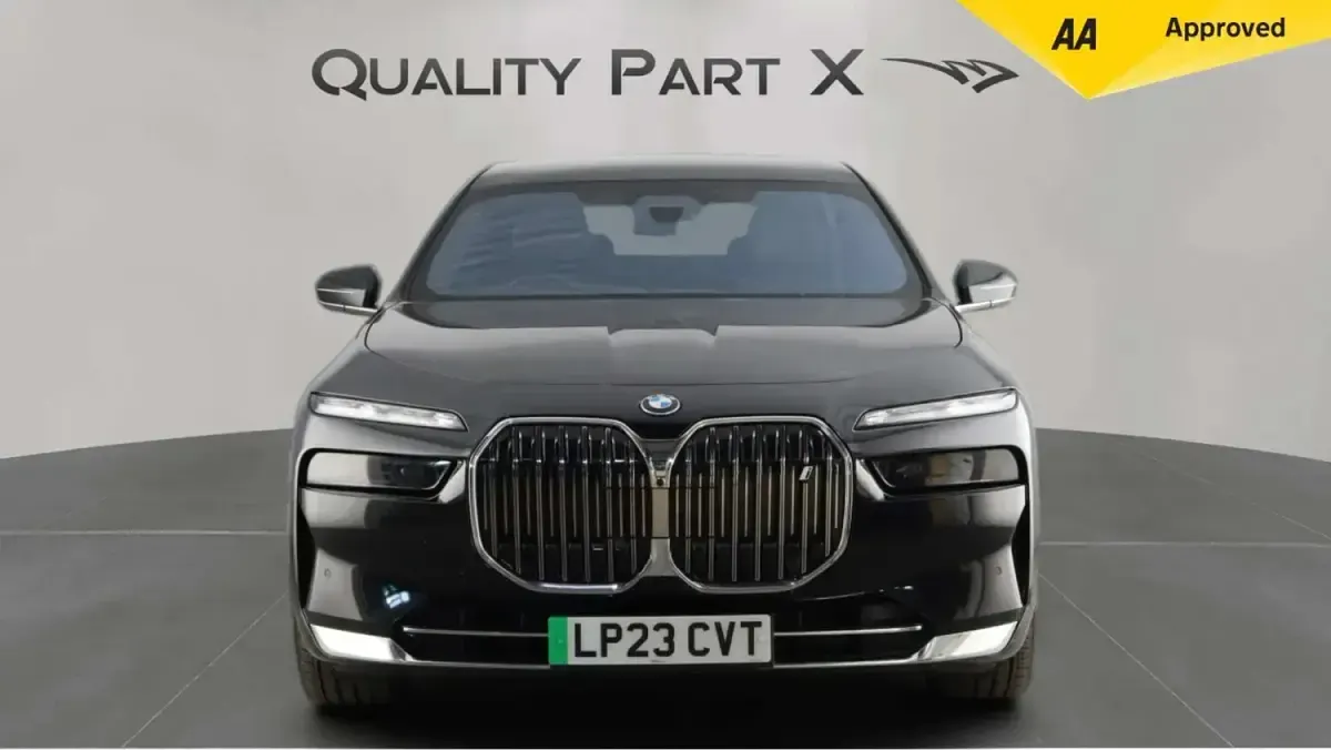 Used BMW i7 Comfort Edition 400 kW (544 HP) 2023 Black Sedan