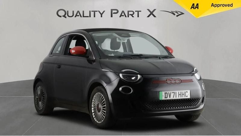 Second-hand Fiat 500e Red 86 kW (118 CP) 2021 Negru Cabrio