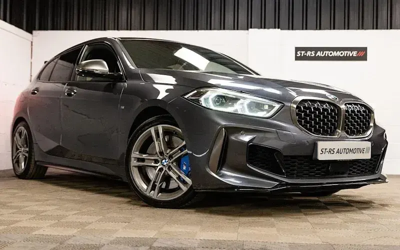 Usado BMW M135 306 HP (225 kW) 2024 Citadino