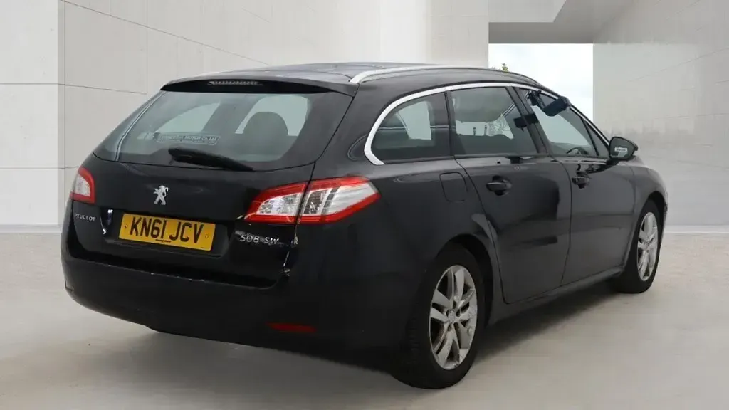 Käytetty Peugeot 508 Active 2011 Musta Farmari