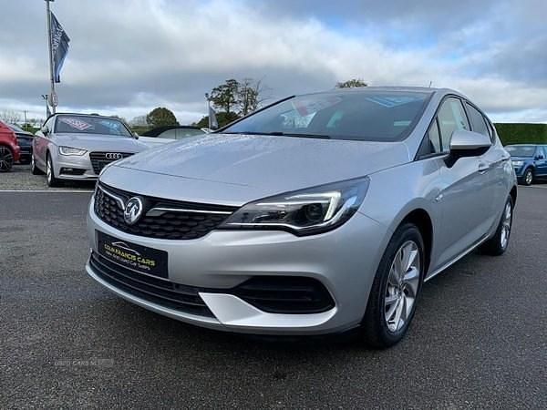 Used Vauxhall Astra Business Edition 105 HP (77 kW) 2020 Silver Hatchback