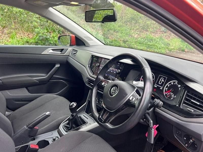 Used VW Polo SE 95 HP (69 kW) 2018 Orange Hatchback