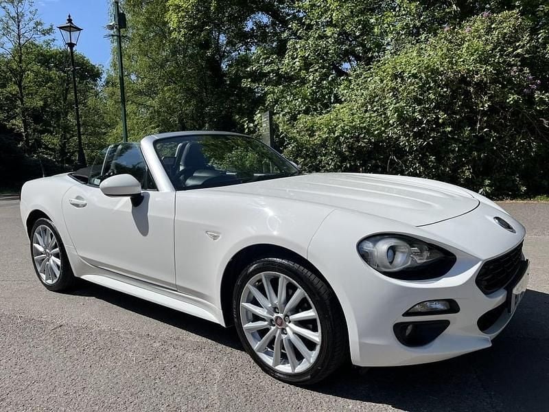 Used Fiat 124 Spider Lusso 140 HP (102 kW) 2018 White Cabriolet
