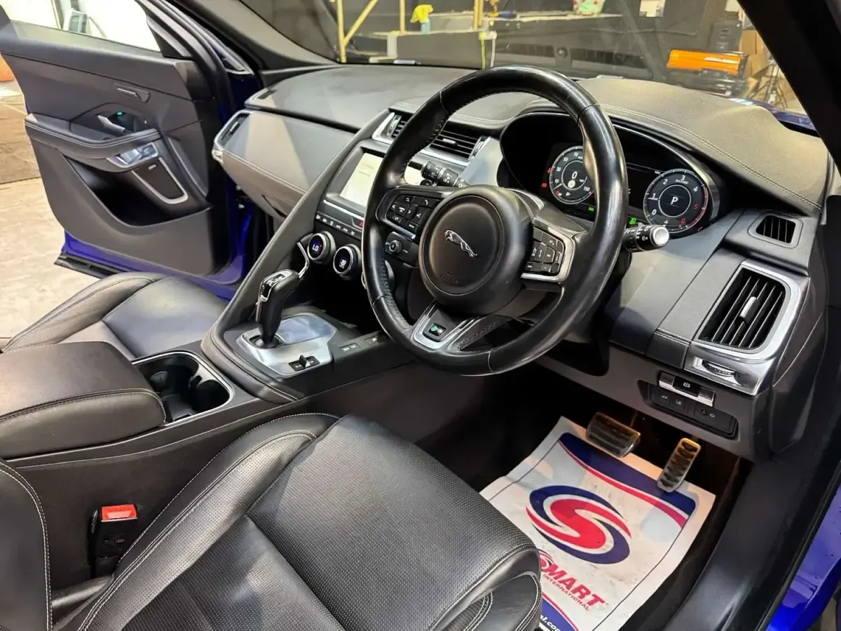 Used Jaguar E-Pace R-Dynamic 180 HP (132 kW) 2018 Blue SUV