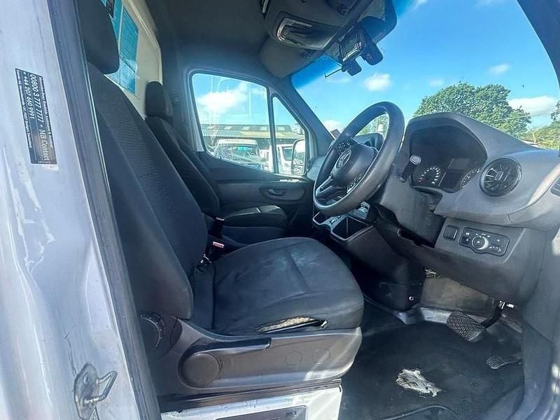 Used Mercedes Sprinter 143 HP (105 kW) 2018 White Van