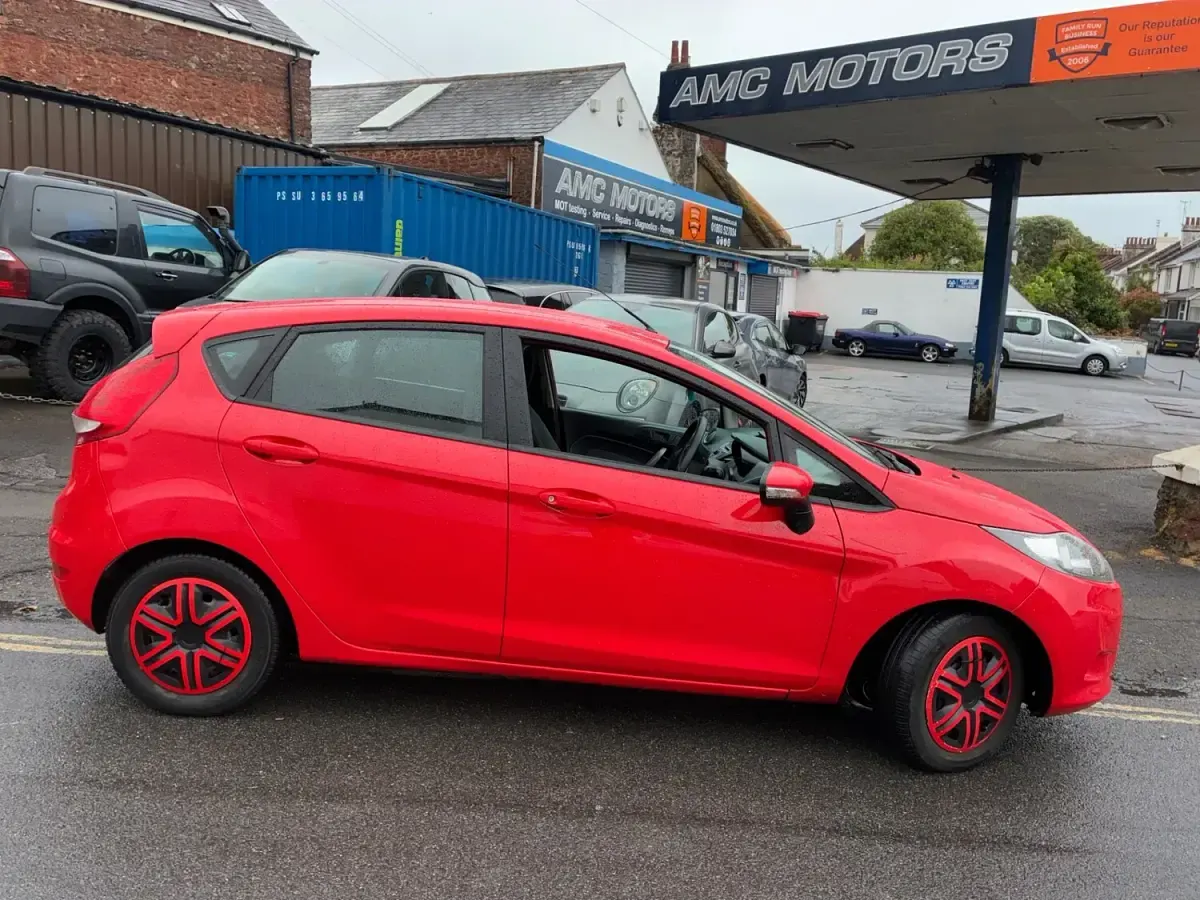 Used Ford Fiesta 2011 Red Hatchback