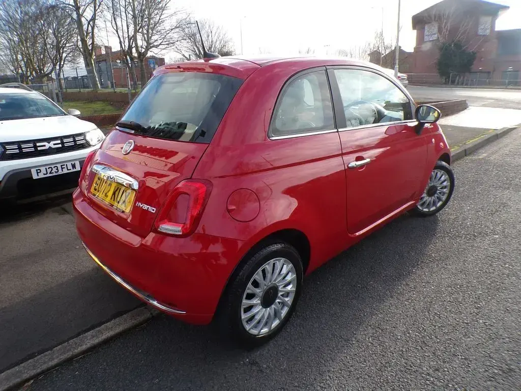 Gebraucht Fiat 500 Dolcevita 70 PS (51 kW) 2022 Rot Kleinwagen