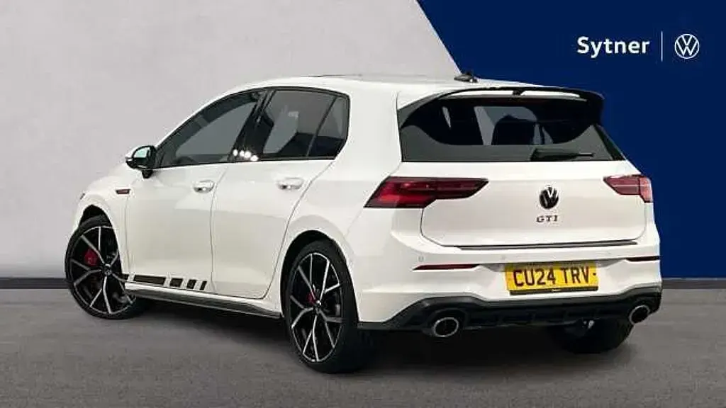 Used VW Golf VIII GTI 300 HP (220 kW) 2024