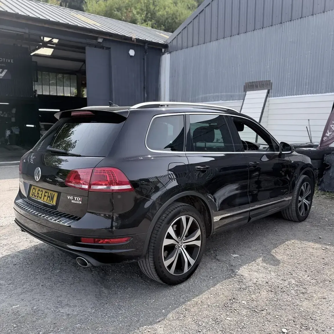 Used VW Touareg R-line 2014 Black SUV