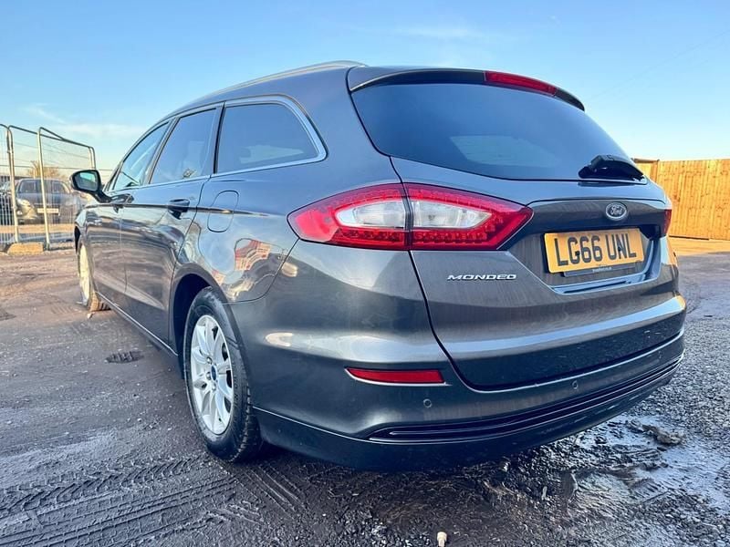 Used Ford Mondeo Titanium 120 HP (88 kW) 2016 Grey Estate