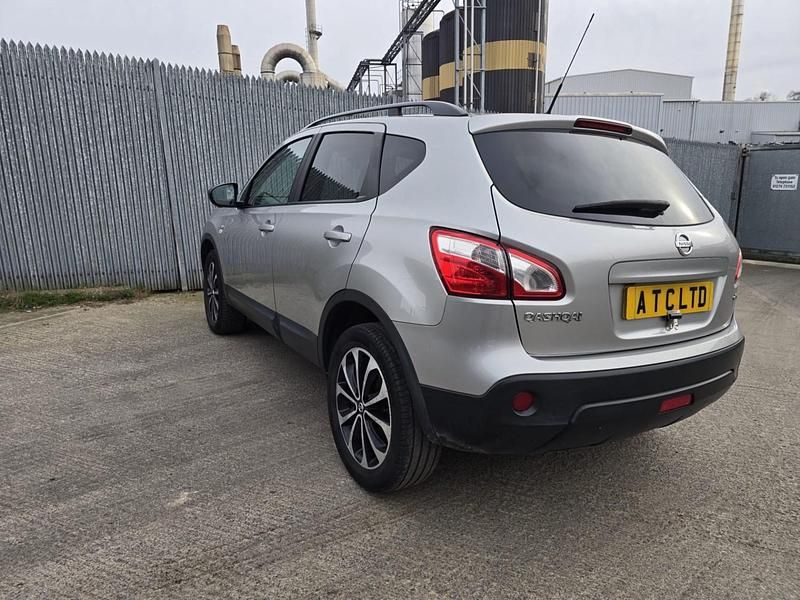 Begagnad Nissan Qashqai 360º 2013 Silver SUV