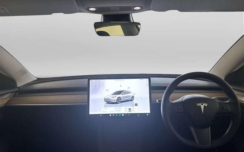 Used Tesla Model 3 RWD 180 kW (245 HP) 2023 White Sedan