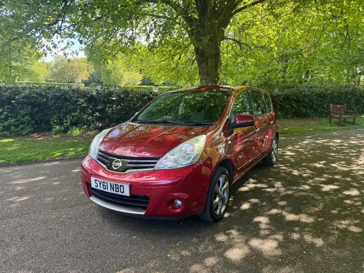 Używany Nissan Note N-TEC 2011 Czerwony Hatchback