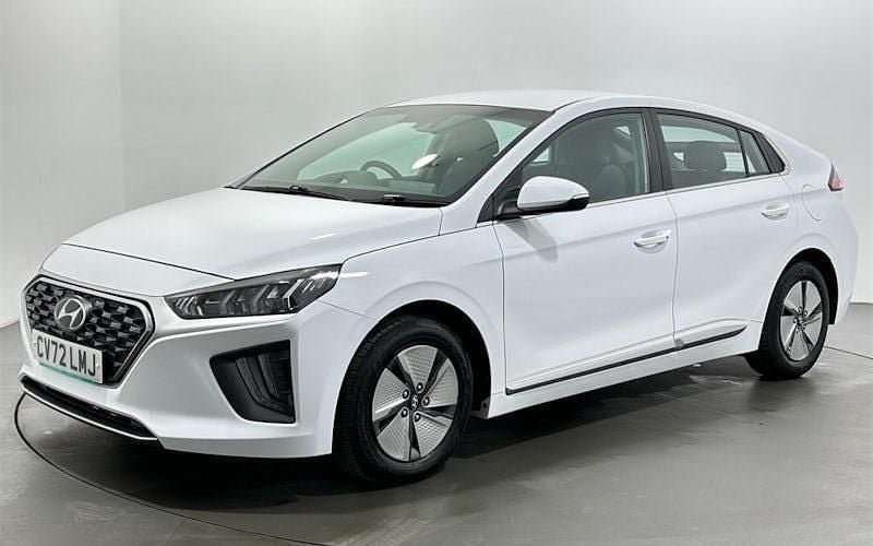 Used Hyundai Ioniq Premium 141 HP (103 kW) 2022 White Hatchback