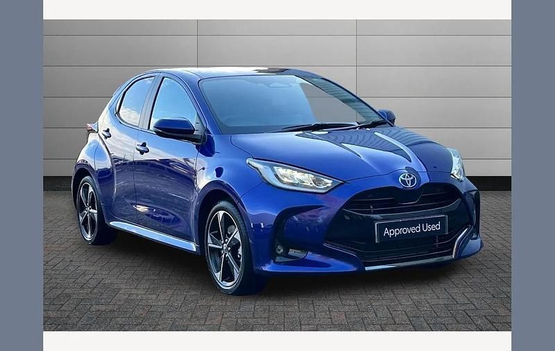 Used Toyota Yaris Hybrid 130 HP (95 kW) 2025 Juniper blue Hatchback
