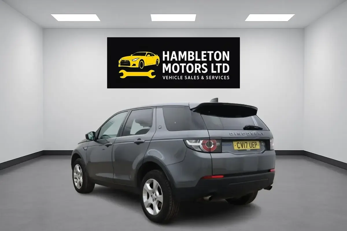 Used Land Rover Discovery Sport Pure 150 HP (110 kW) 2017 Grey SUV