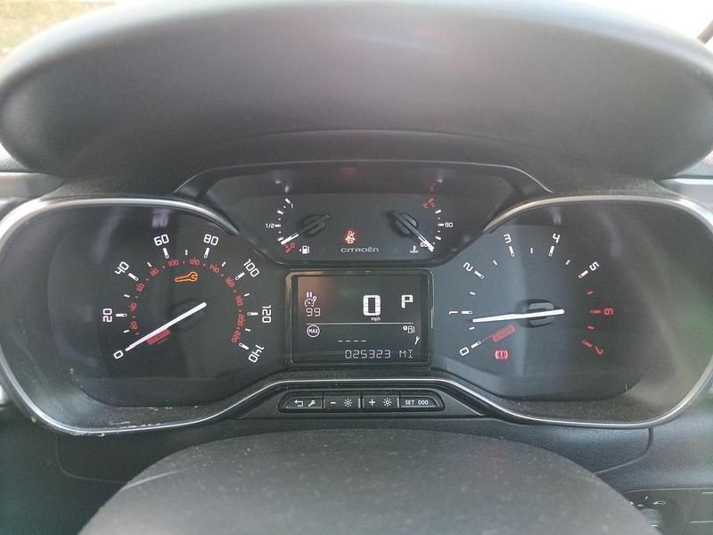 Brown Used 2021 Citroën C3 PureTech Hatchback | £11,888 (Fair price) - Image 1/4