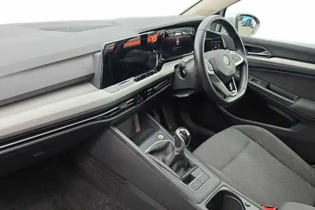 Used VW Golf VIII 130 HP (95 kW) 2021