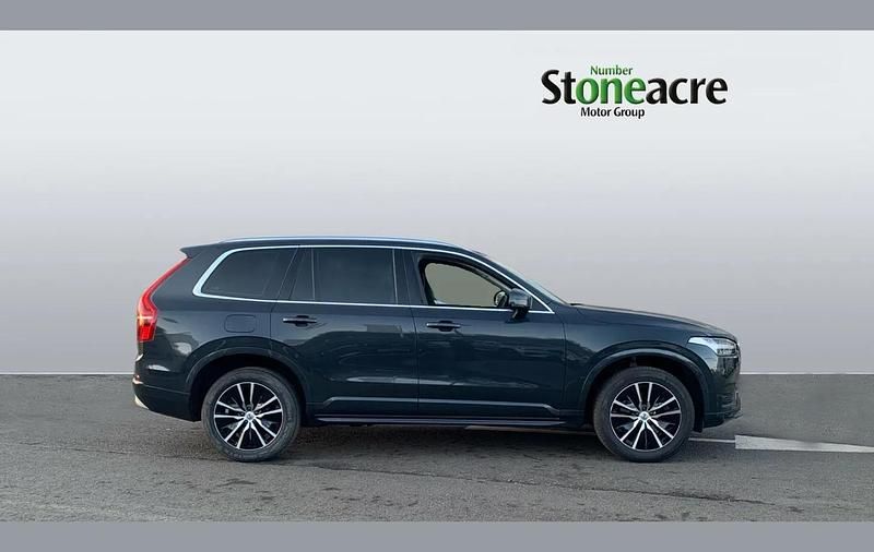 Used Volvo XC90 Momentum 232 HP (170 kW) 2022 Grey SUV