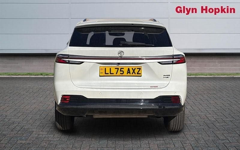 New MG HS SE 299 HP (219 kW) 2026 SUV