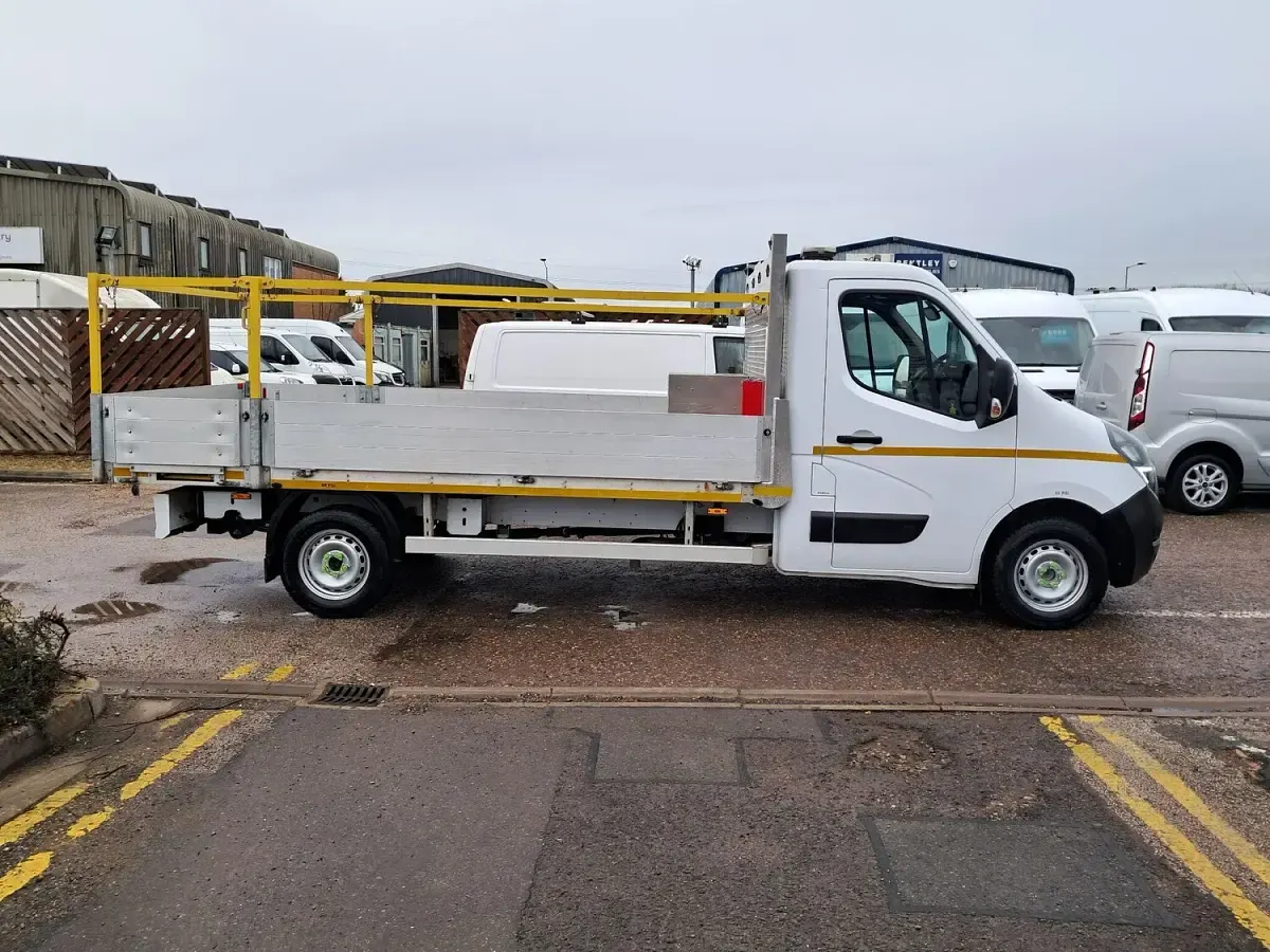 Used Vauxhall Movano 2020 White MPV