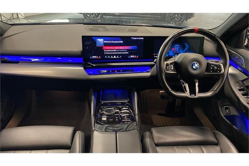 Used BMW i5 Comfort Edition 442 kW (601 HP) 2024 Black Sedan