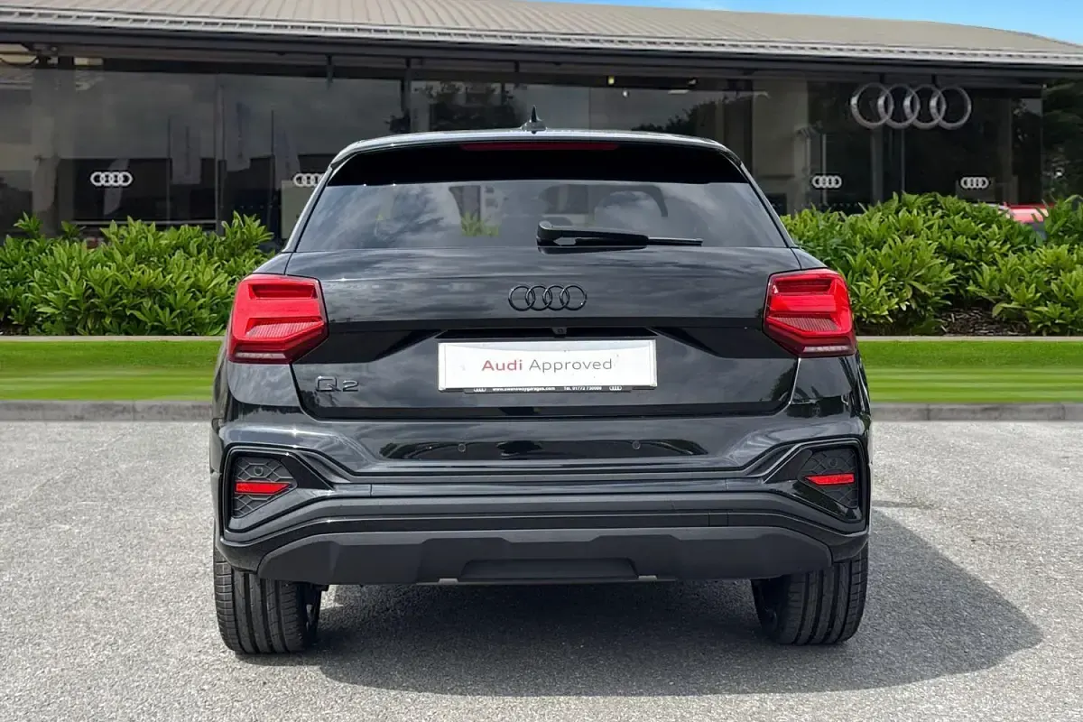 Usado Audi Q2 Black Edition 2026 Negro SUV