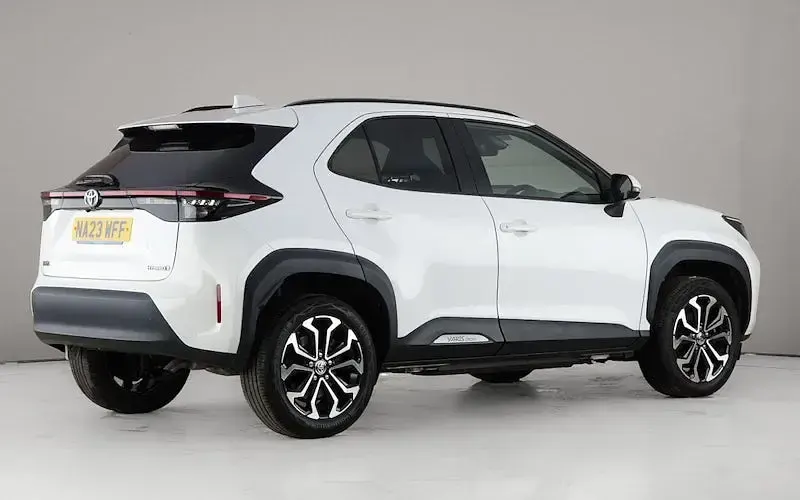 Used Toyota Yaris Cross Design 116 HP (85 kW) 2023 White SUV