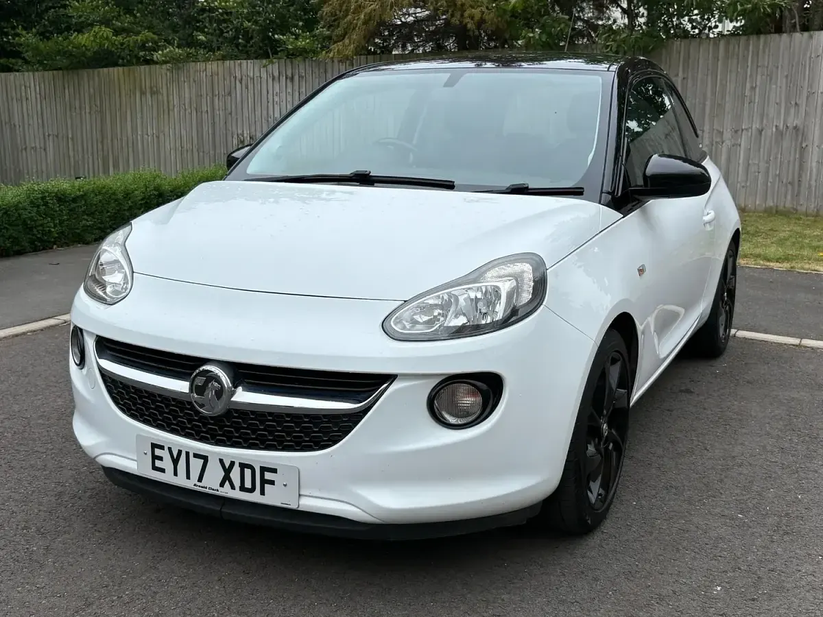 Used Vauxhall Adam Slam 100 HP (73 kW) 2017 White Hatchback