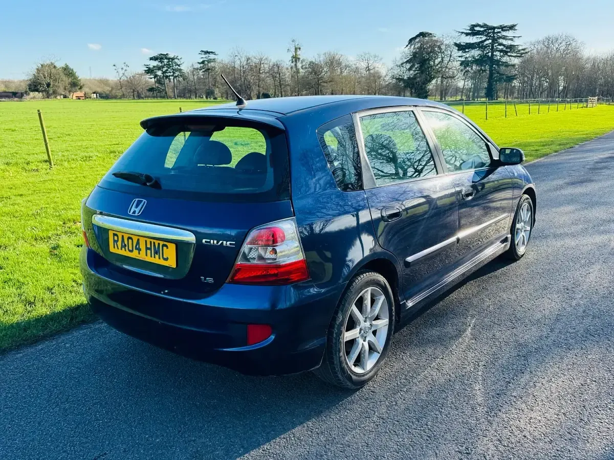 Used Honda Civic Executive 110 HP (80 kW) 2004 Blue Hatchback