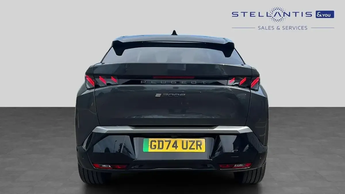 Used Peugeot e-3008 GT 152 kW (207 HP) 2025 Grey SUV