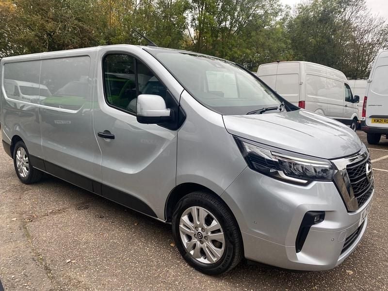 Grey Used 2023 Nissan Primastar Tekna+ MPV | £14,995 (A bit pricey) - Image 1/4