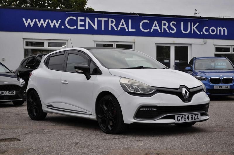 White Used 2014 Renault Clio IV Hatchback | £6,995 (Fair price) - Image 1/4